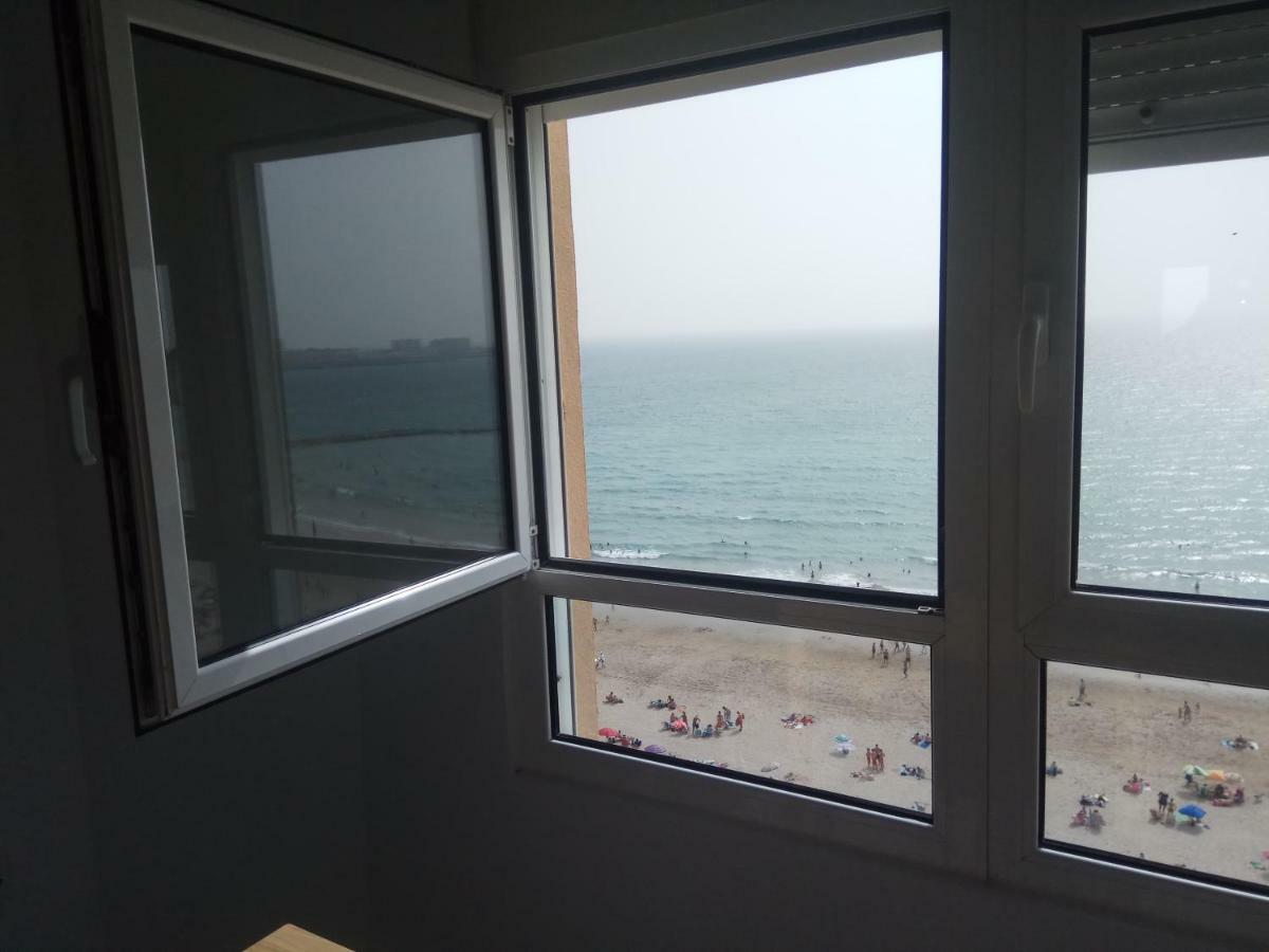 Guesting Ladreda Apartman Cádiz Kültér fotó